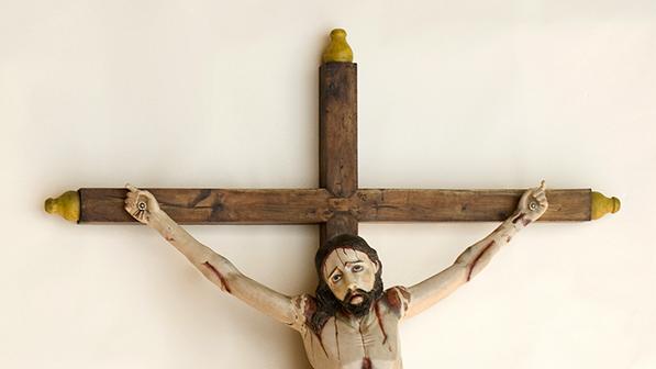 Cristo agónico en la cruz, perteneciente a las colecciones del Museo Histórico de Yerbas Buenas. Archivo CNCR (Rivas, V., 2011).Resultado final del Cristo.
