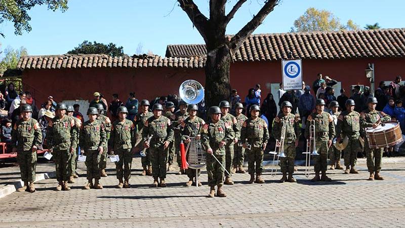 Escuela de Artillería de Linares. Banda de Guerra e instrumental de la Escuela de Artillería de Linares.