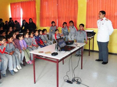 Charla en Escuela de Santa Elena