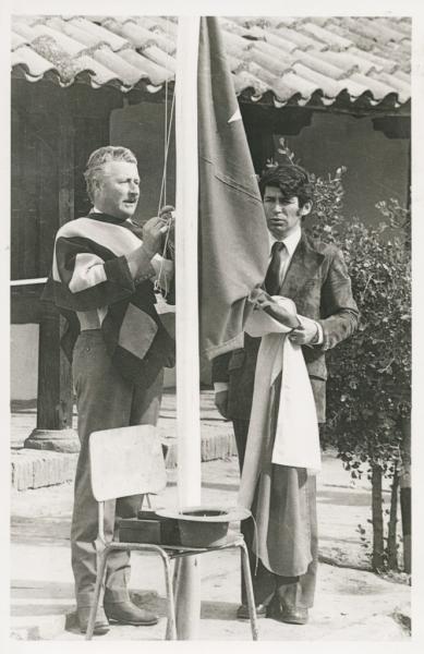 Izamiento de la bandera en ceremonia de inauguración del Museo. Izamiento de la bandera en ceremonia de inauguración del Museo.