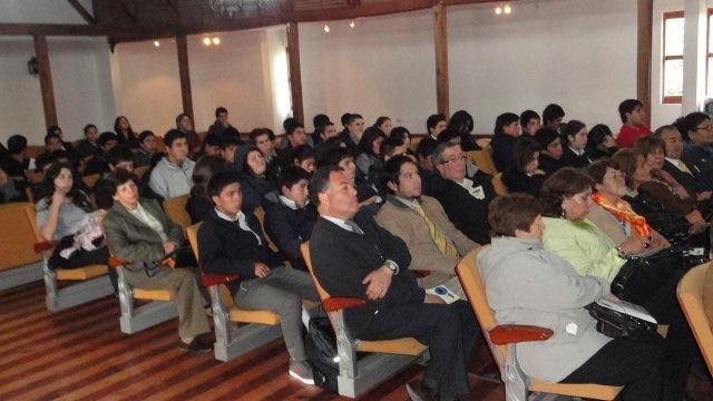 Profesores, alumnos e invitados especiales